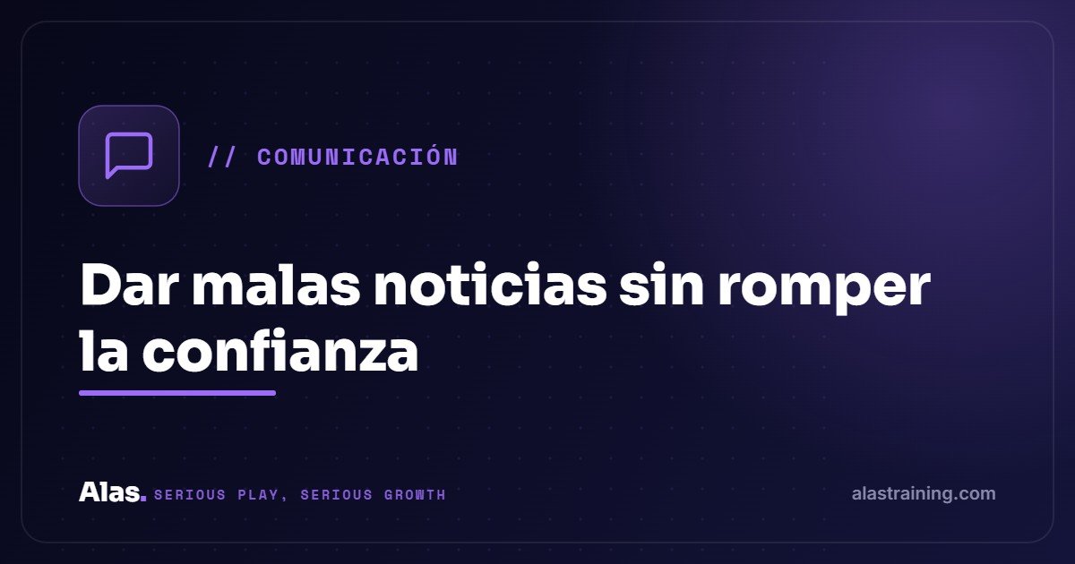 Líder comunicando una noticia difícil a su equipo con seriedad y respeto
